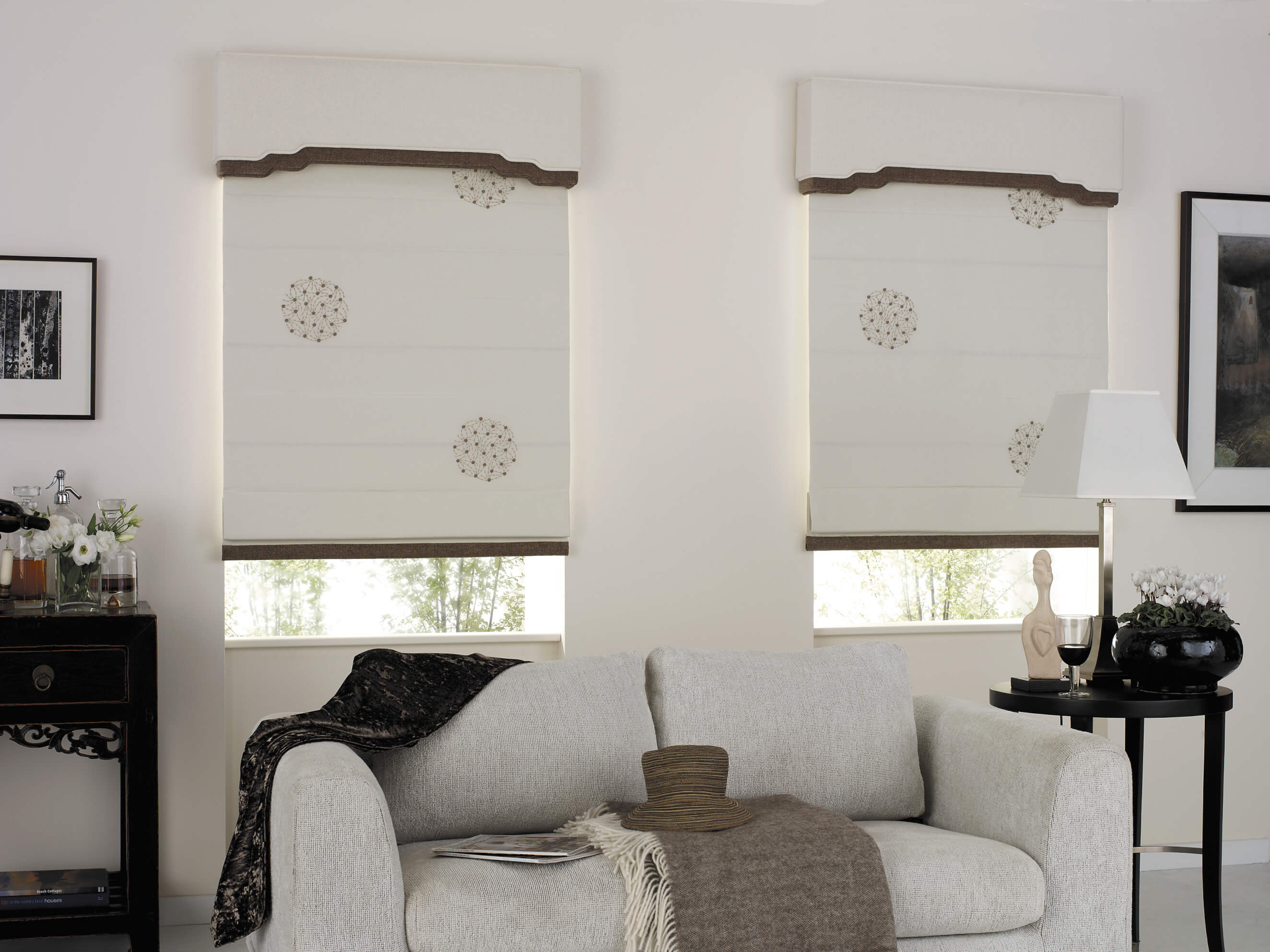 Lot De Trois Rideaux De Porte / Pelmets Professionnels En Tissu Sanderson