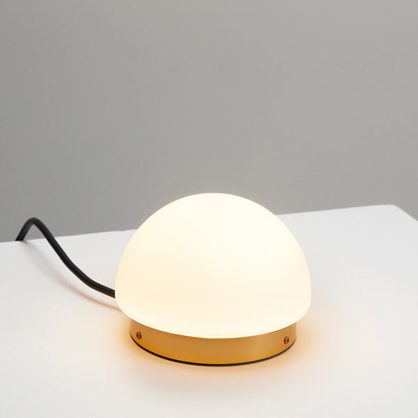 Circ M-3836 Table Lamp