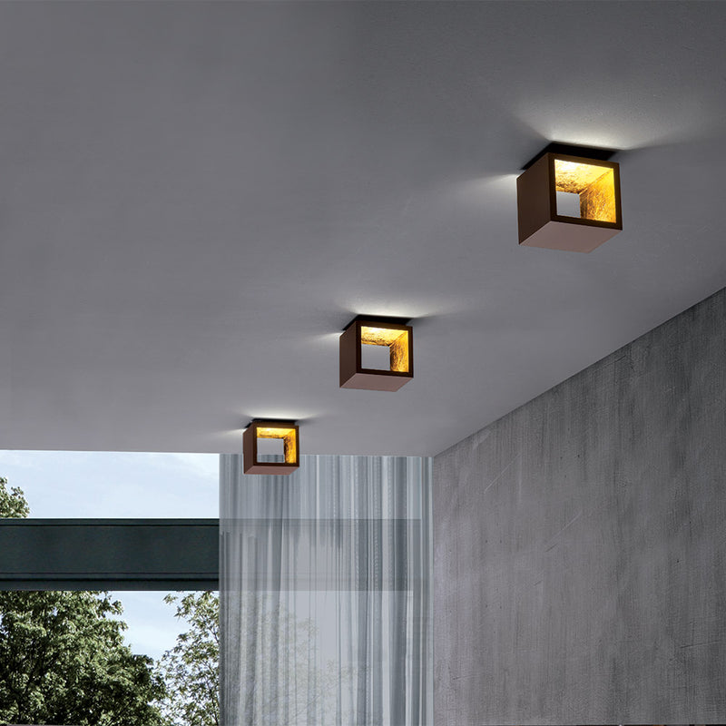 Cubo Wall Lamp