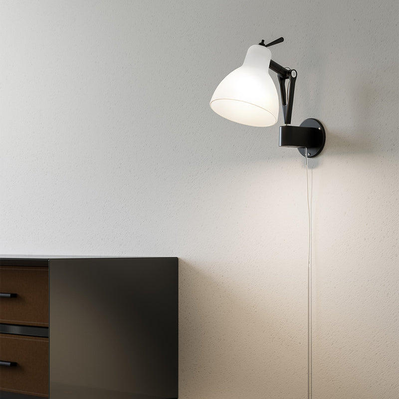 Luxy Wall Lamp