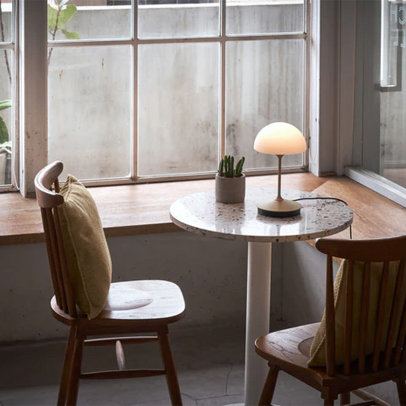 Pensee Table Lamp