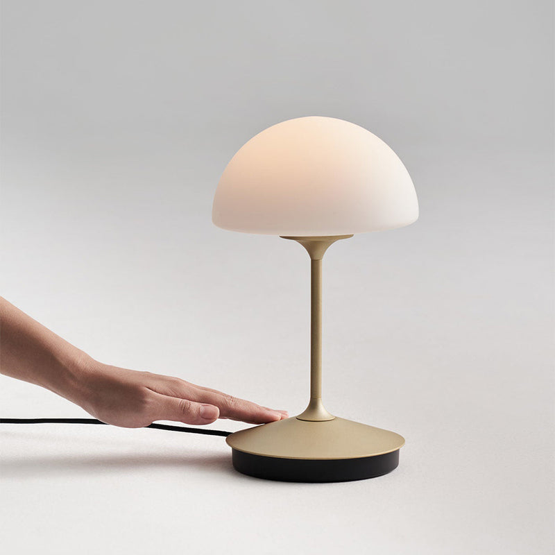 Pensee Table Lamp