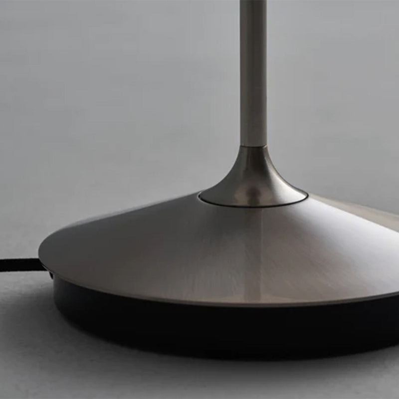 Pensee Table Lamp