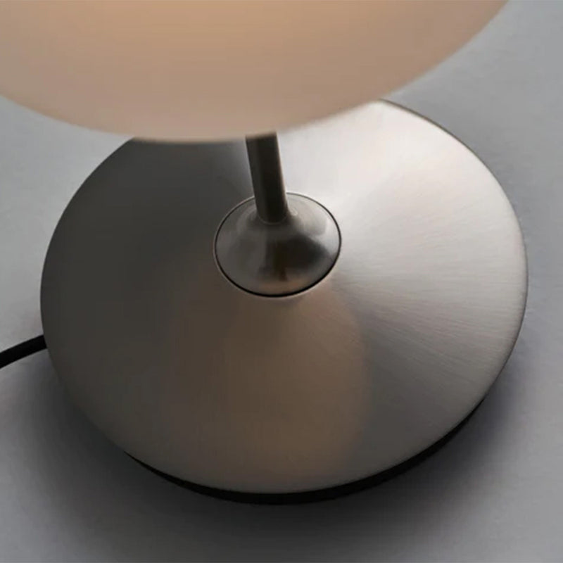 Pensee Table Lamp
