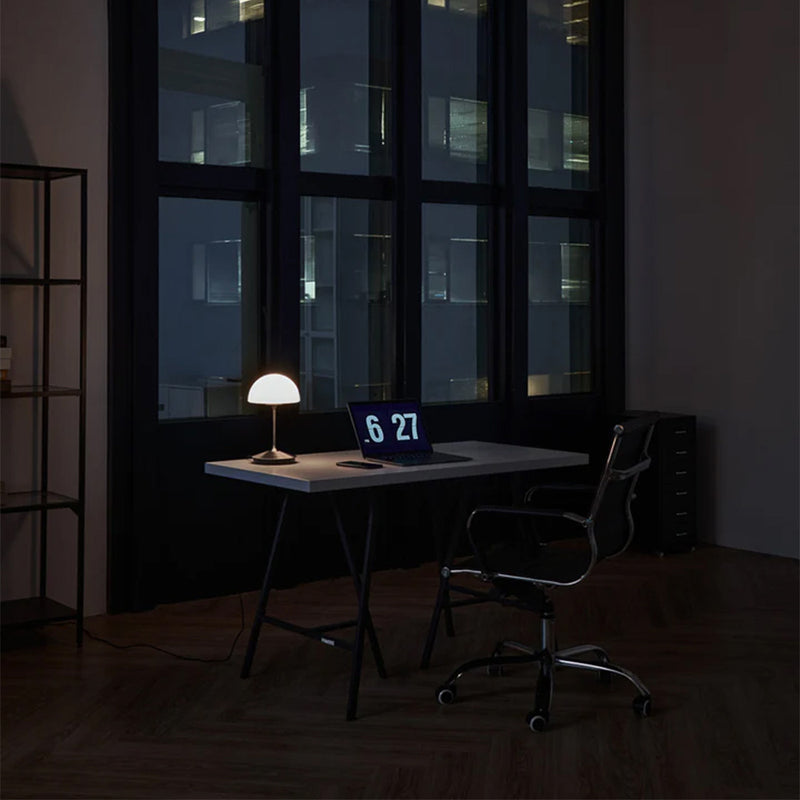 Pensee Table Lamp