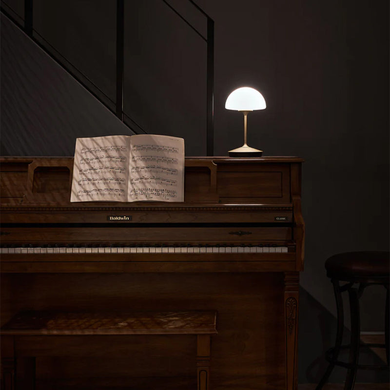 Pensee Table Lamp