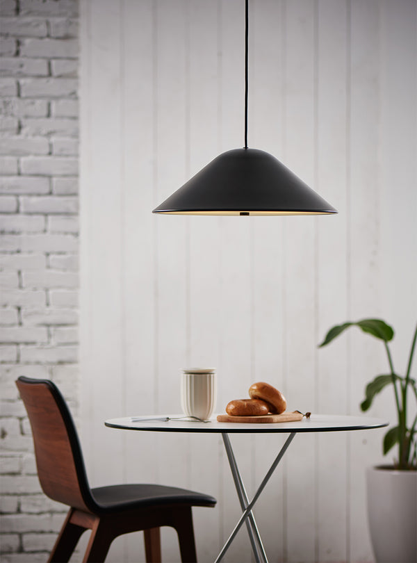 Damo Pendant