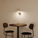 Dussa Wall Light