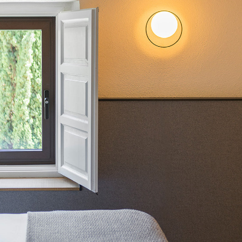 Circ A-3722 Wall Light
