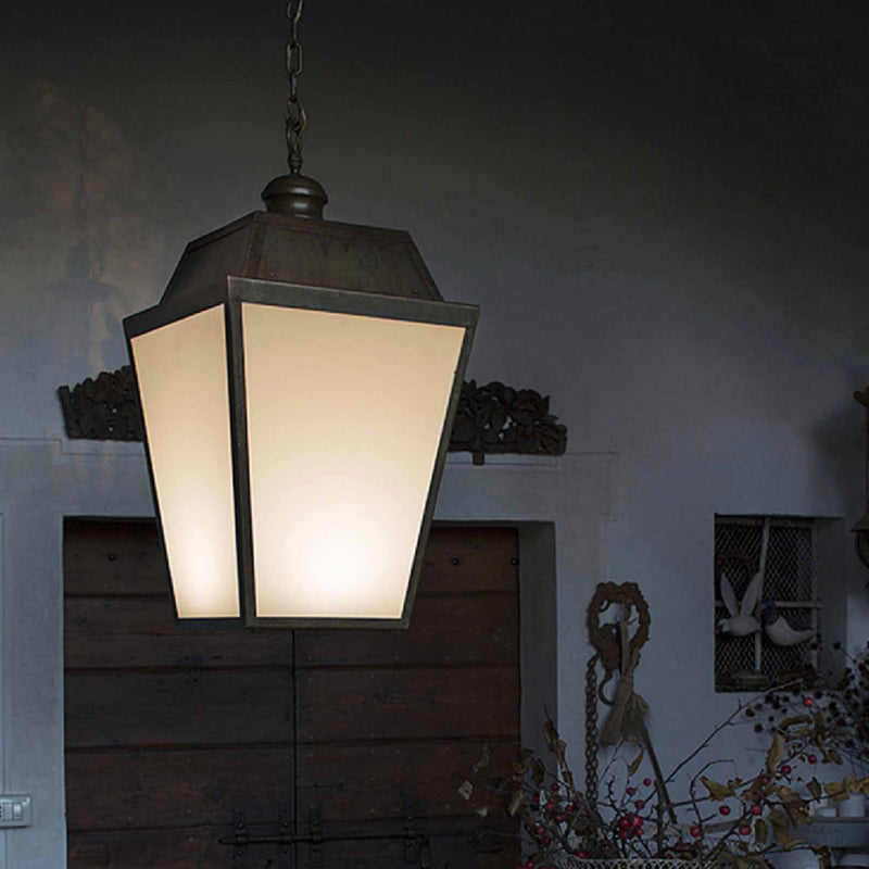 Quadro Pendant Light