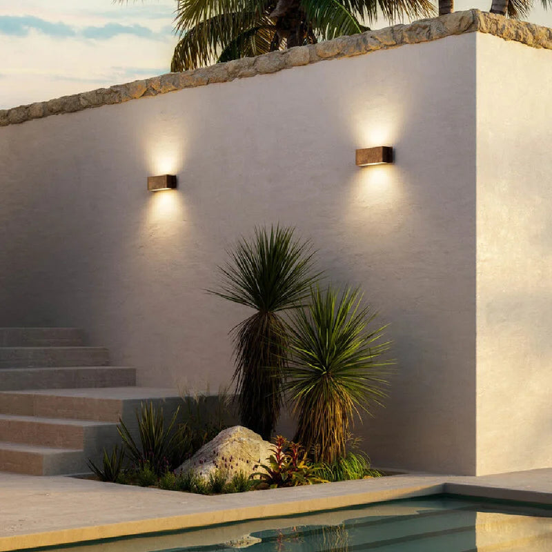 Decori Wall Light