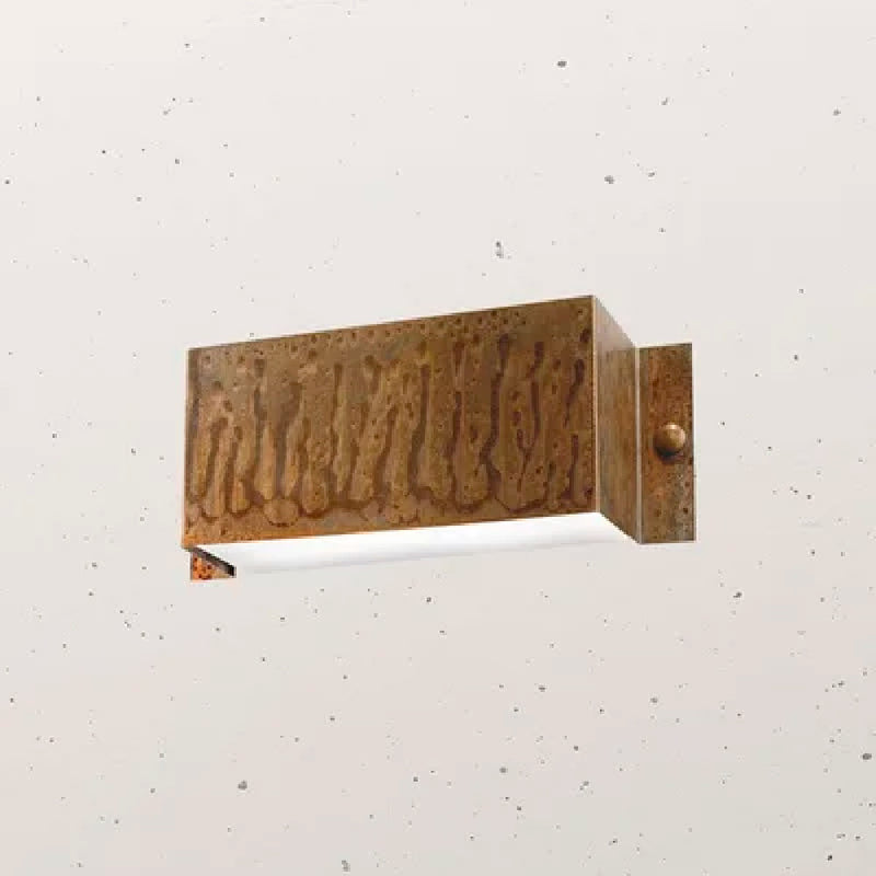 Decori Wall Light