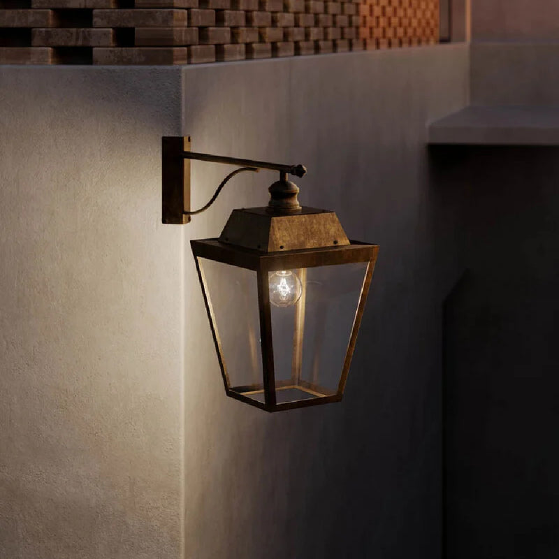 Quadro Hanging Wall Light